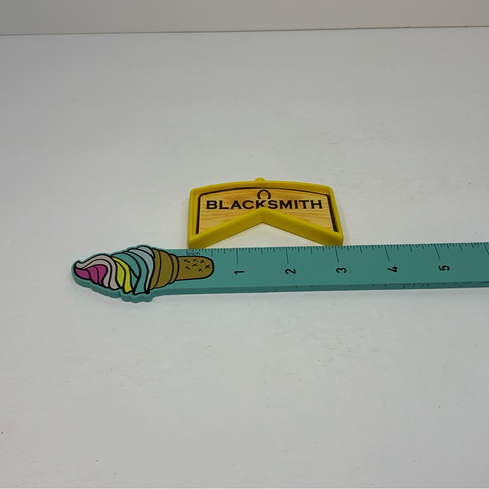 Lincoln Logs Rocky Mountain Ranch Replacement Toy Part Yellow Blacksmith Sign - Picture 3 of 4